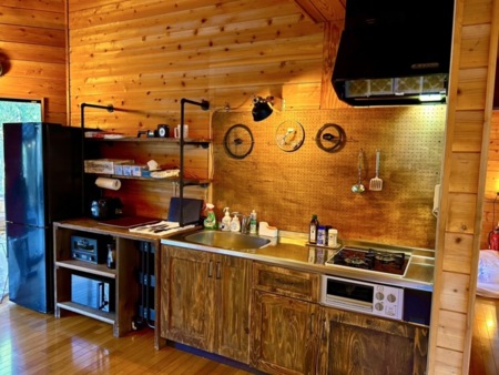 専用キャンプ場付き貸別荘ぽつんと荘道志