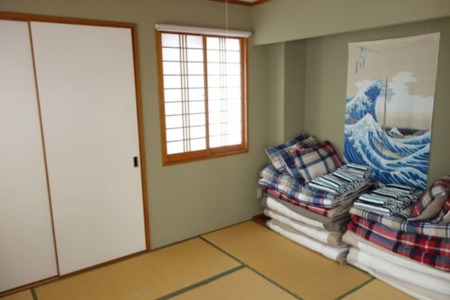 沖縄 那覇東町 楽々ホテル