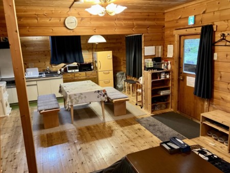 ログキャビン彩山荘