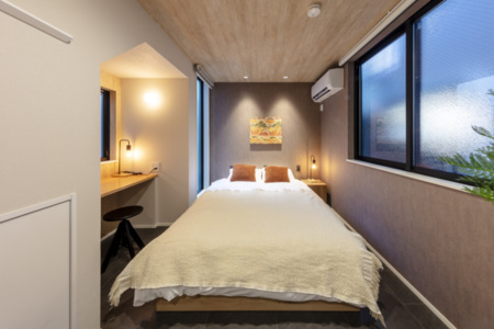 Hours House Tateishi